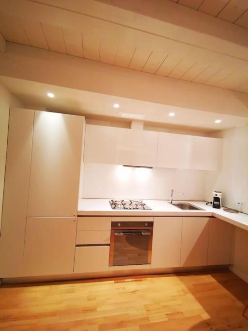 Gombruti14 Boutique Home Μπολόνια Εξωτερικό φωτογραφία