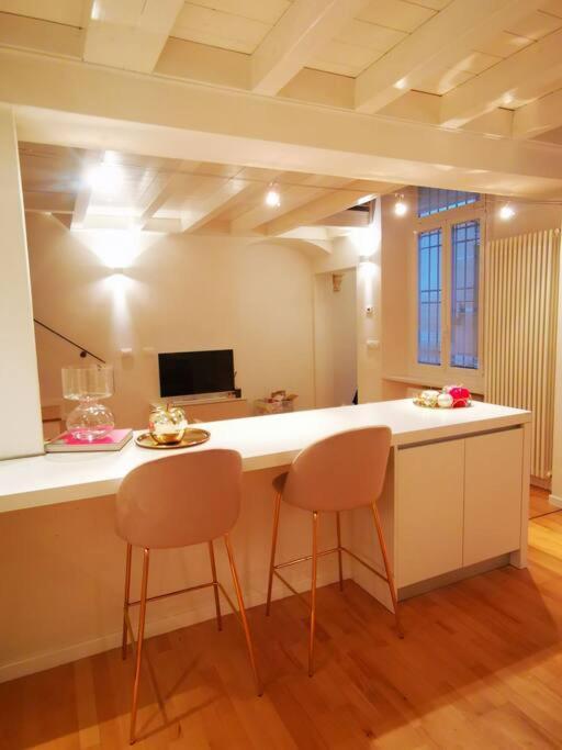 Gombruti14 Boutique Home Μπολόνια Εξωτερικό φωτογραφία