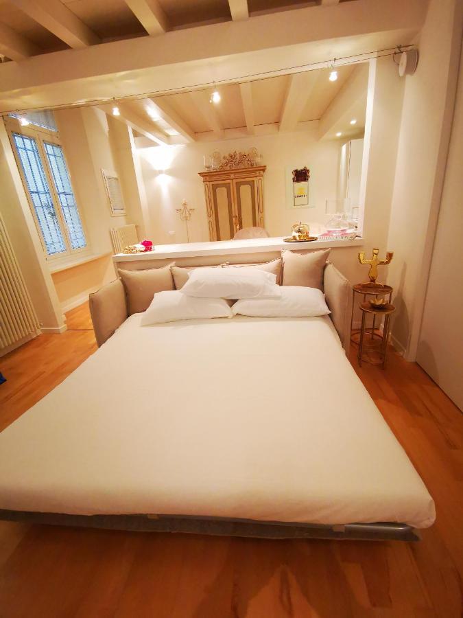Gombruti14 Boutique Home Μπολόνια Εξωτερικό φωτογραφία
